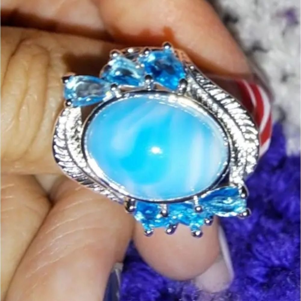 Dazzling Sea blue Lab Created Stones Wedding ring sz 5